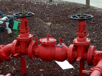 Backflow prevention assemblies